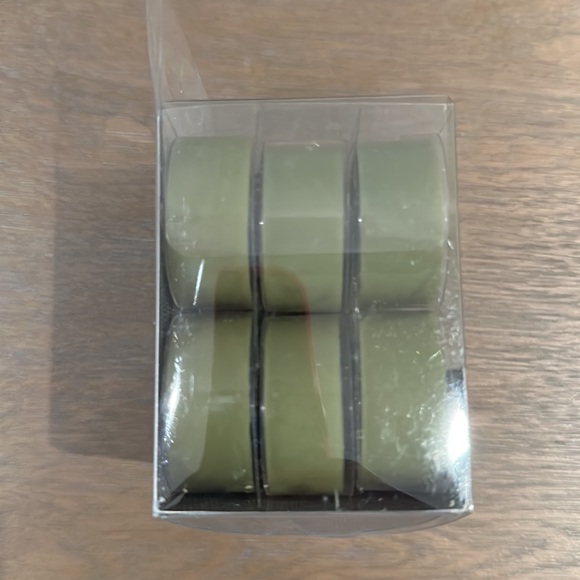 NWT Tealight Candles - Picture 4 of 4
